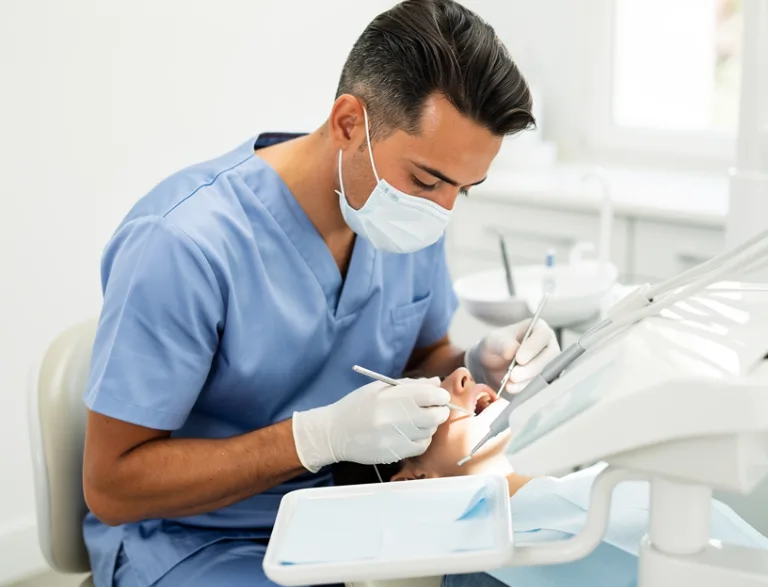 Dentista servizio a Corsico
